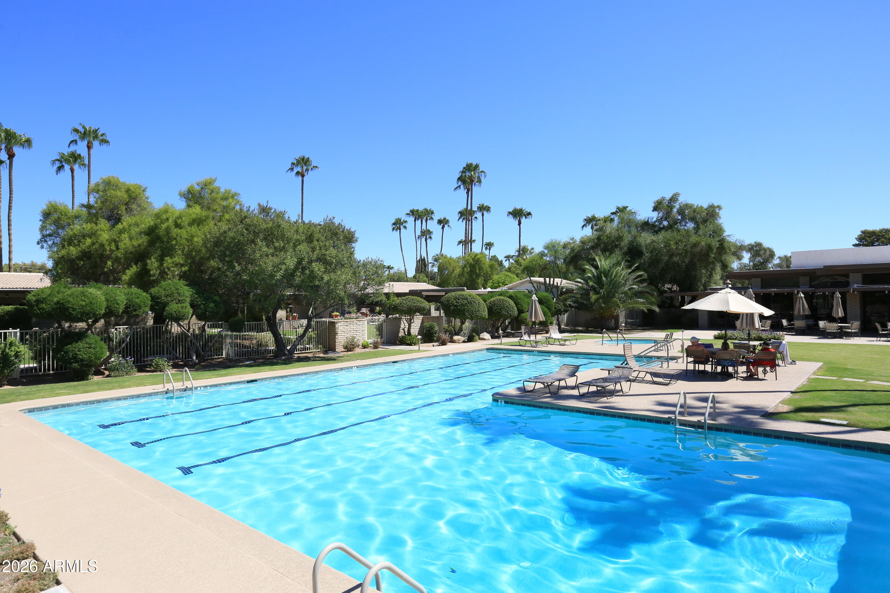 SCOTTSDALE HOUSE - Residential