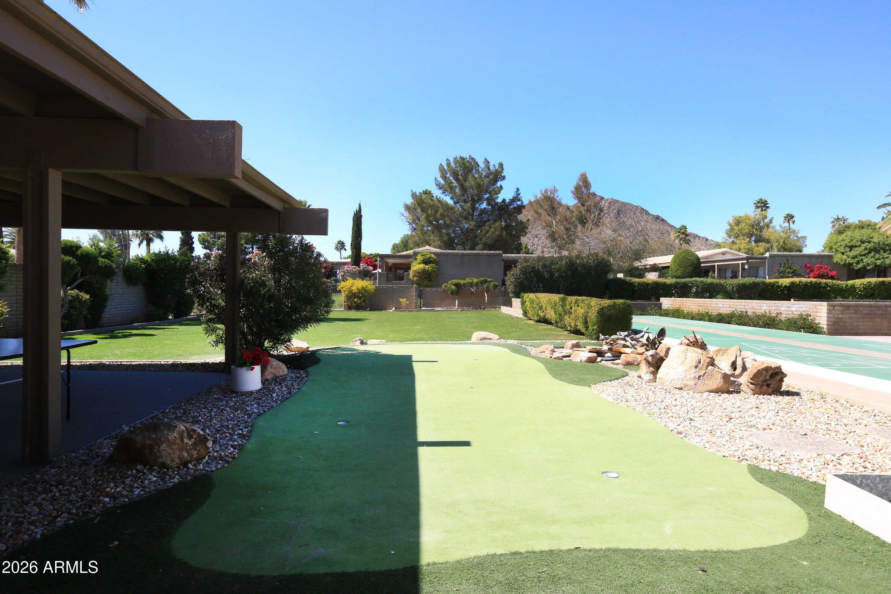 SCOTTSDALE HOUSE - Residential