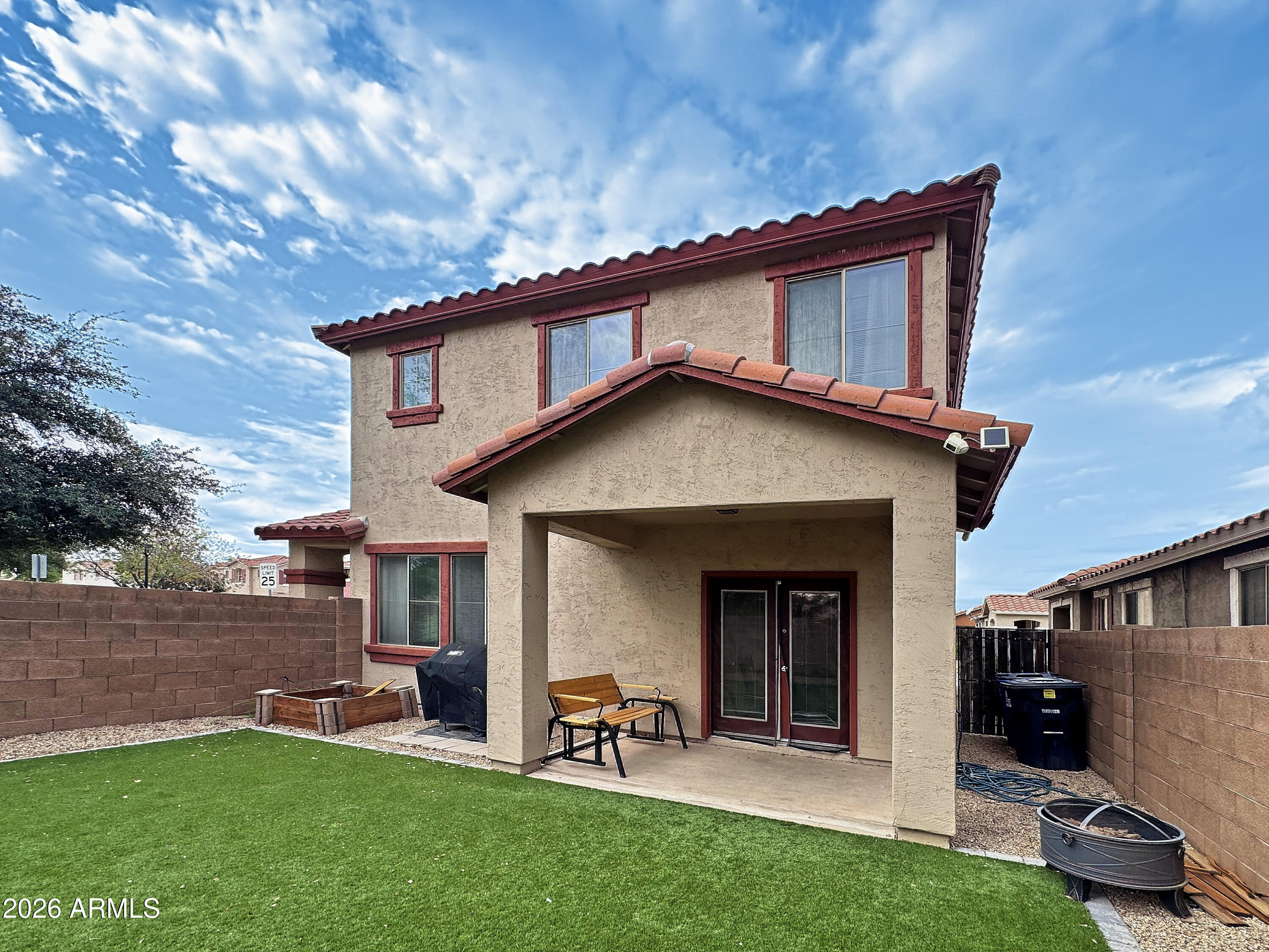 1032 E Cantebria Drive