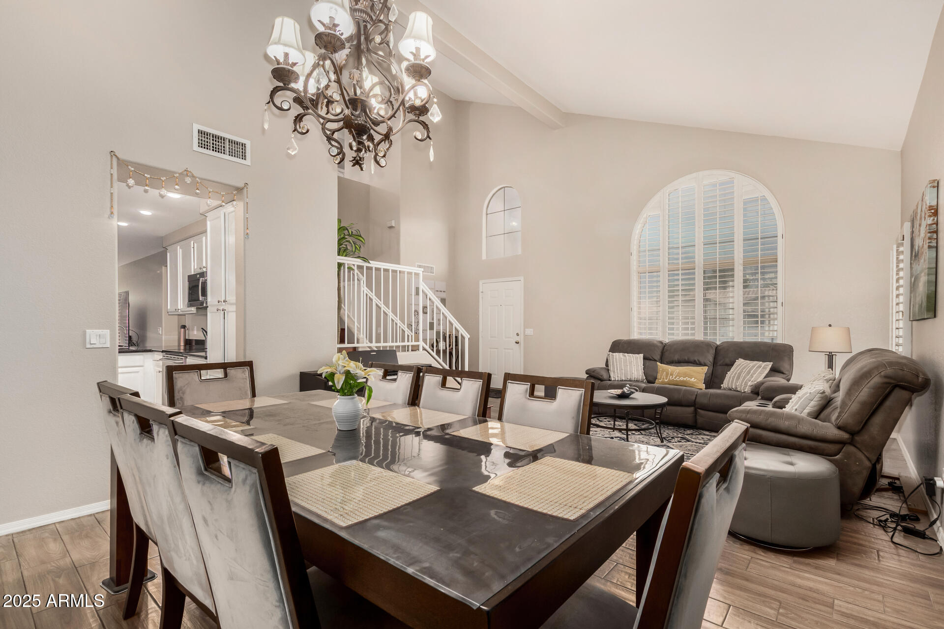 4616 E SUMMERHAVEN Drive