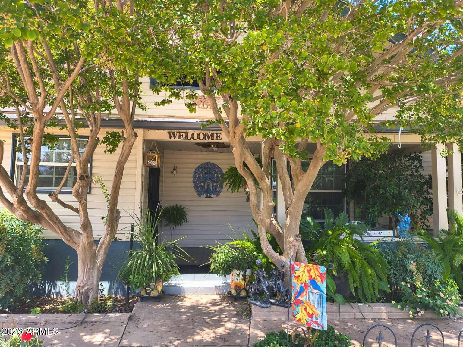 501 W VISTA Street