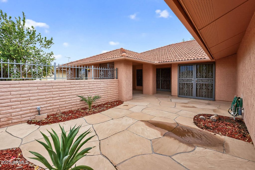 Photo of 12433 W Fieldstone Drive, Sun City West, AZ 85375 (MLS # 6924023)