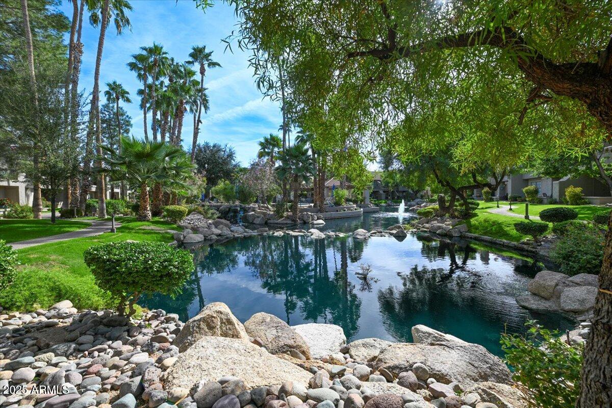 10015 E MOUNTAIN VIEW Road 1001