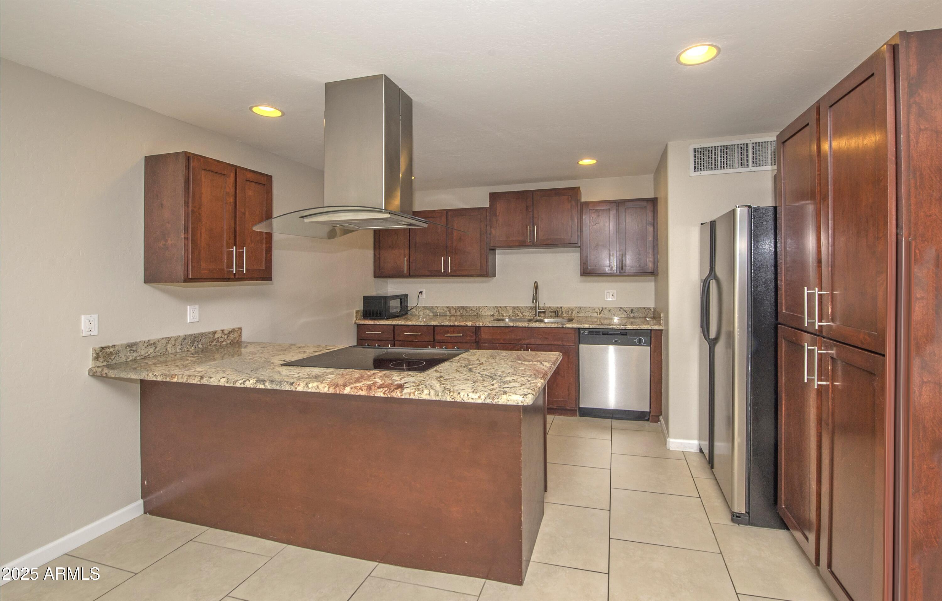 36 E Fillmore Street