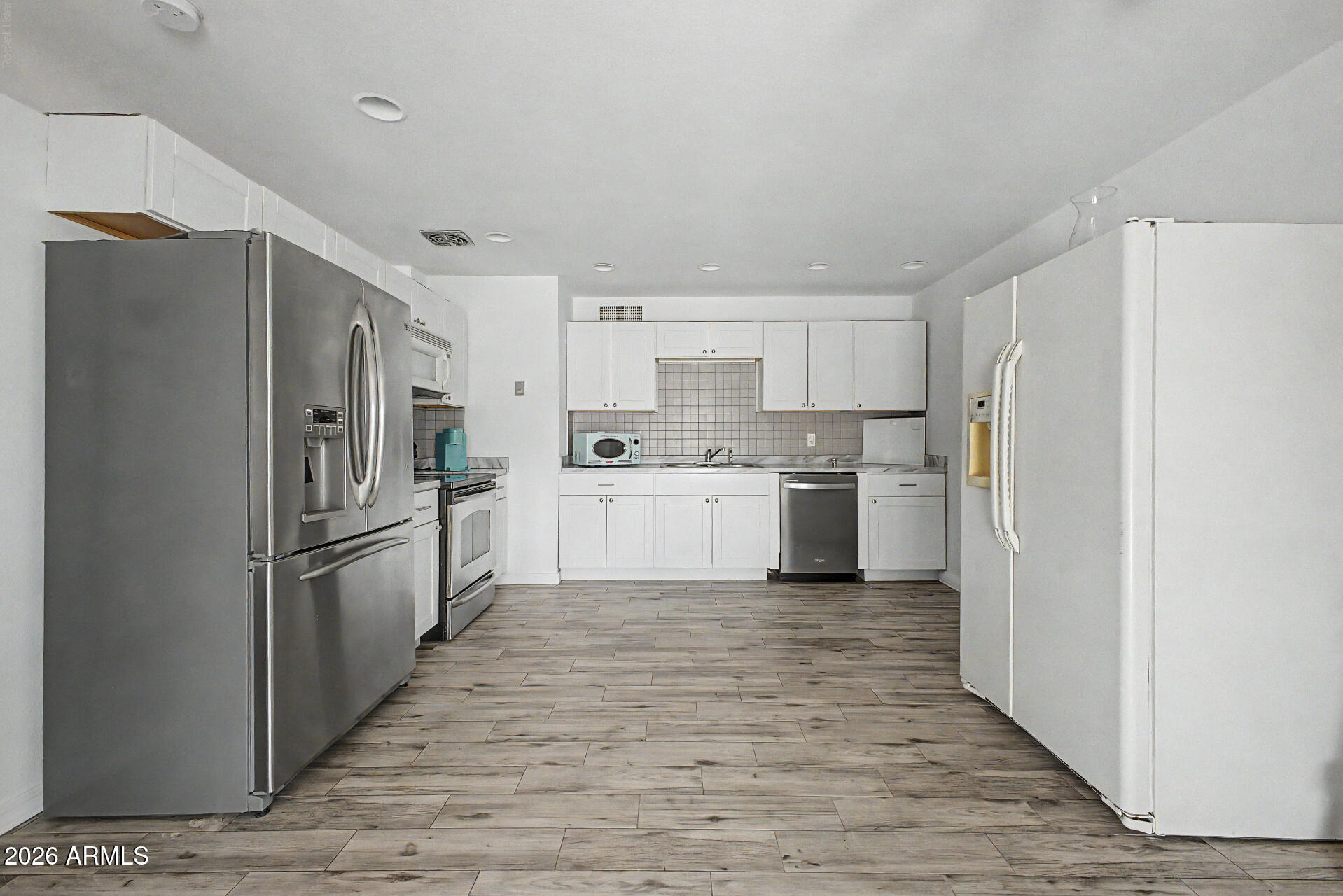5232 W MAUNA LOA Lane
