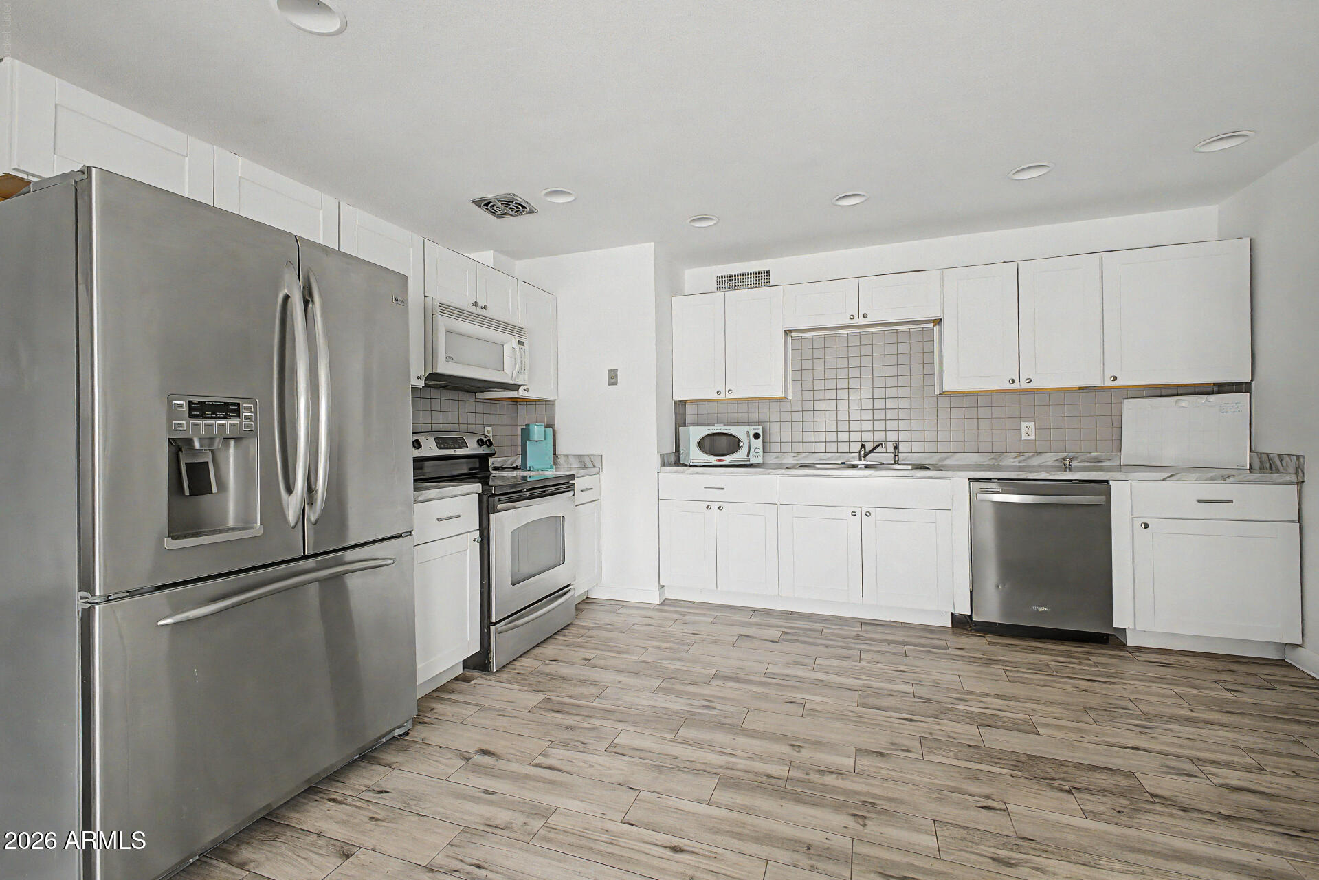 5232 W MAUNA LOA Lane