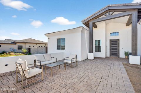 629 W CLOUD Road Phoenix AZ 85086