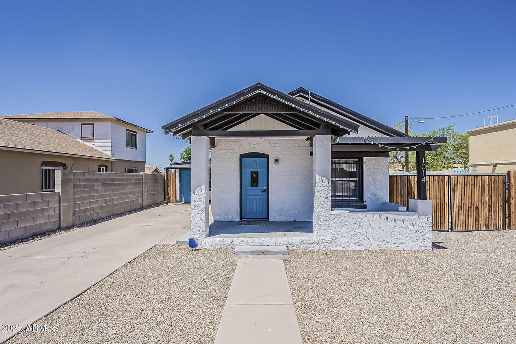 Photo of 1014 S 2nd Street, Phoenix, AZ 85004 (MLS # 6916579)