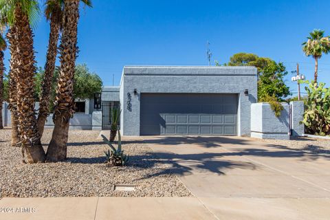 Single Family Residence in Scottsdale AZ 6708 Juniper Avenue.jpg