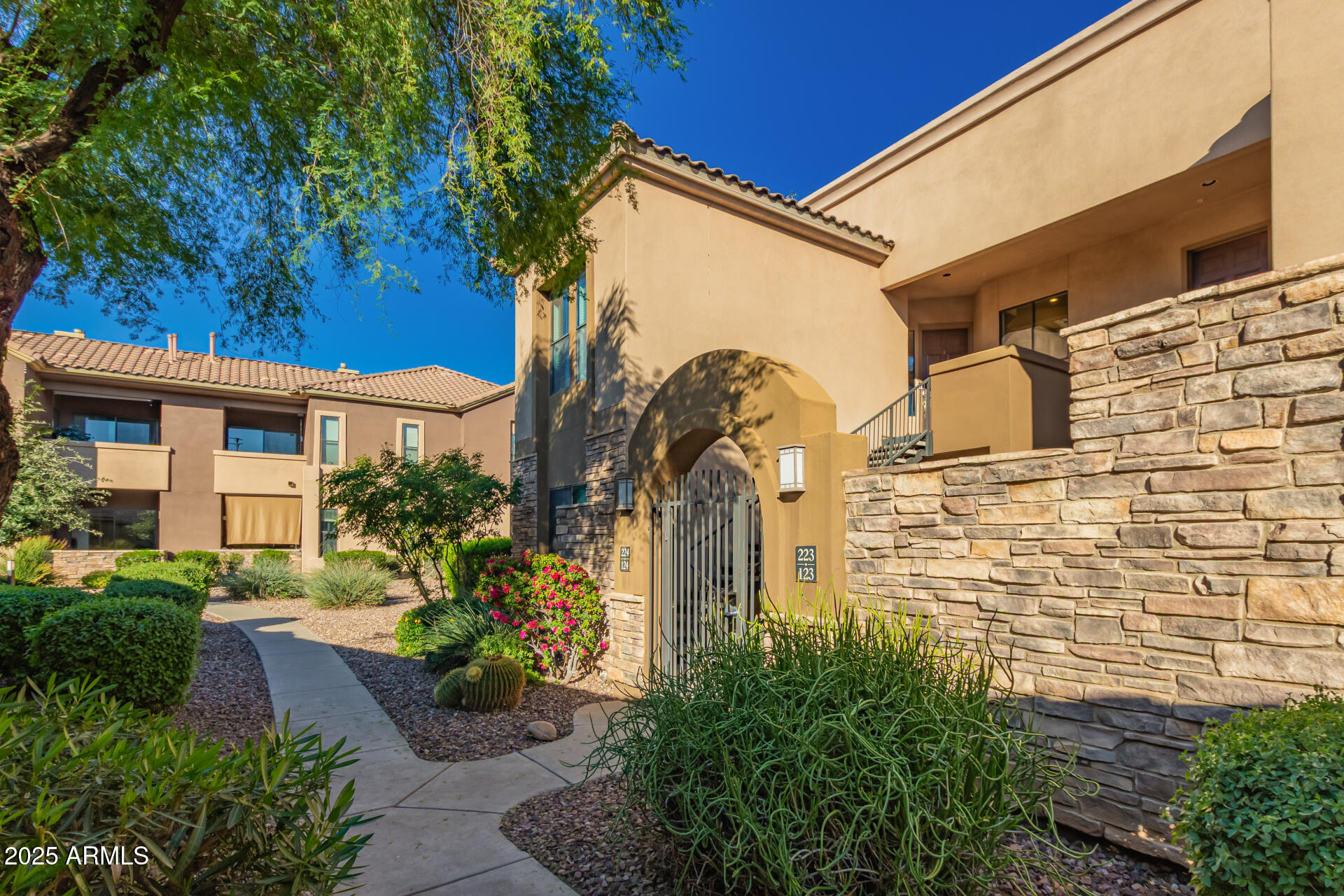 7027 N SCOTTSDALE Road 224