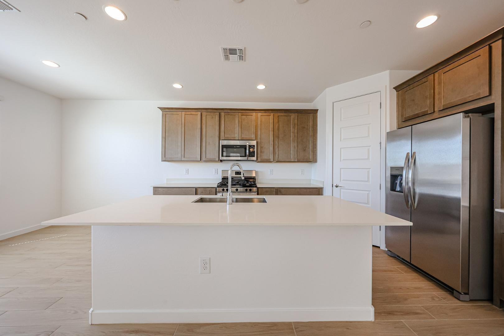 12053 W Calle De Pompas