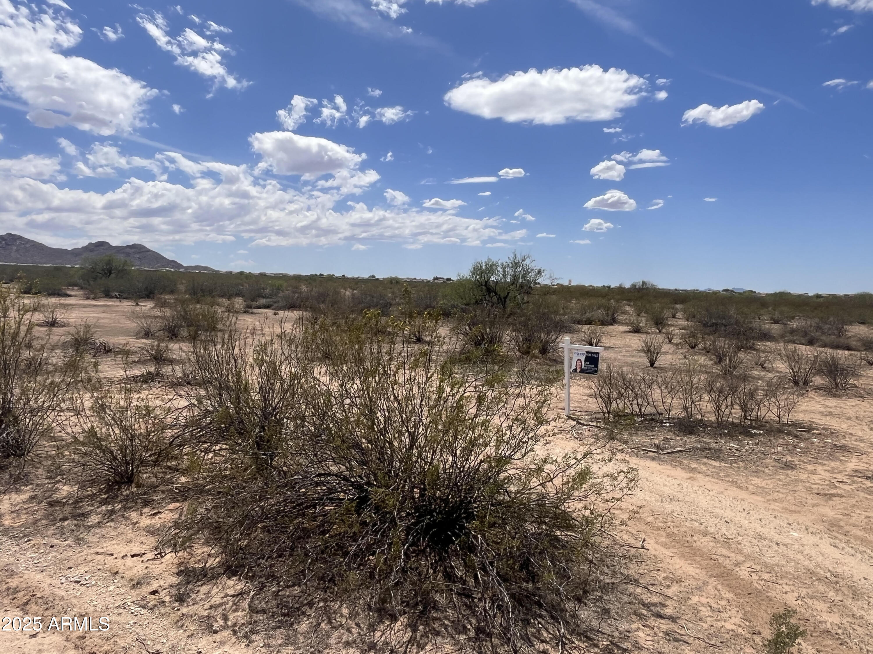 00FG N 251st Avenue F & G