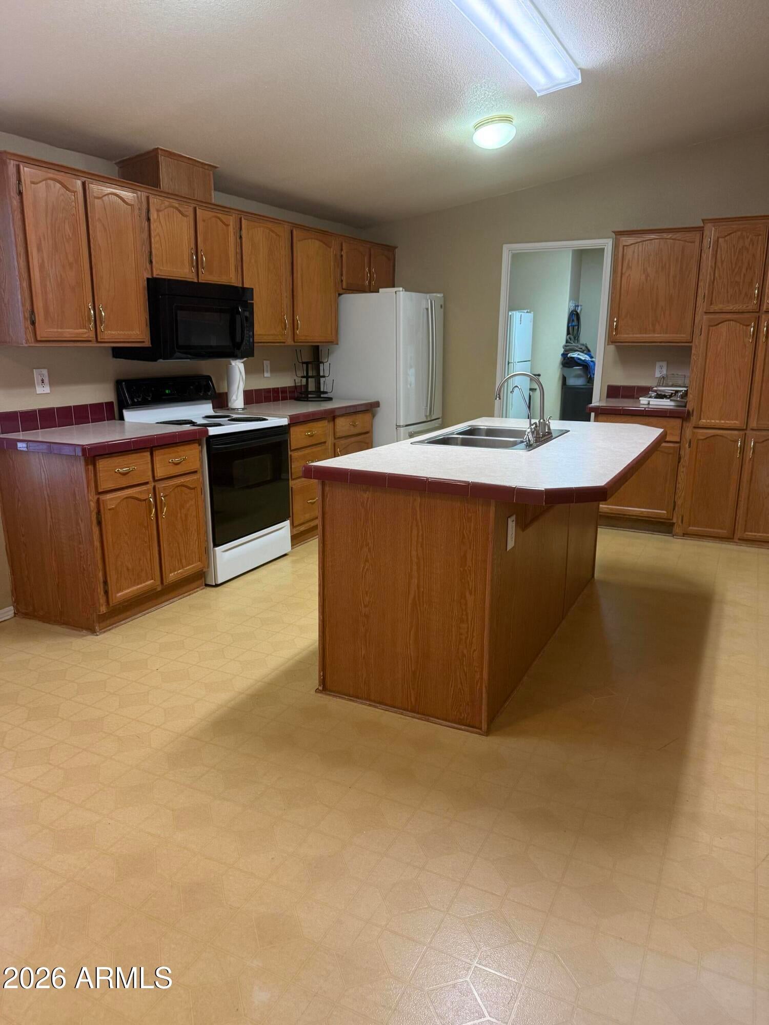 26608 S 193RD Place