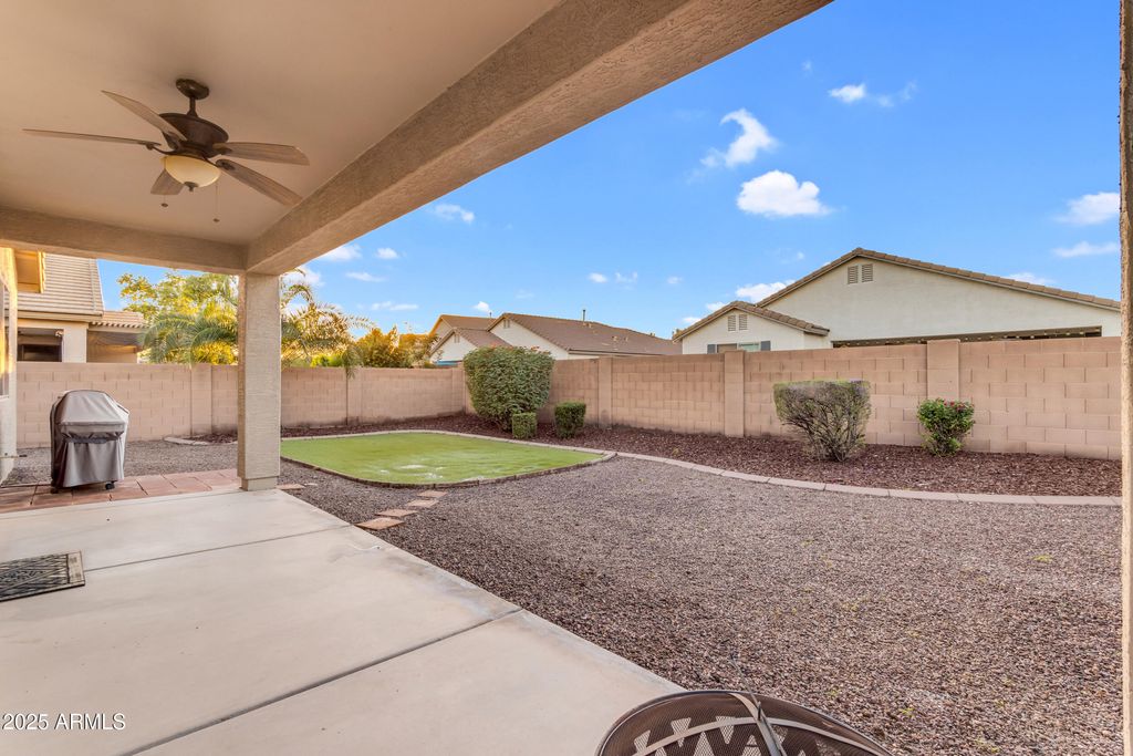 Photo of 1124 W Stephanie Lane, San Tan Valley, AZ 85143 (MLS # 6934300)