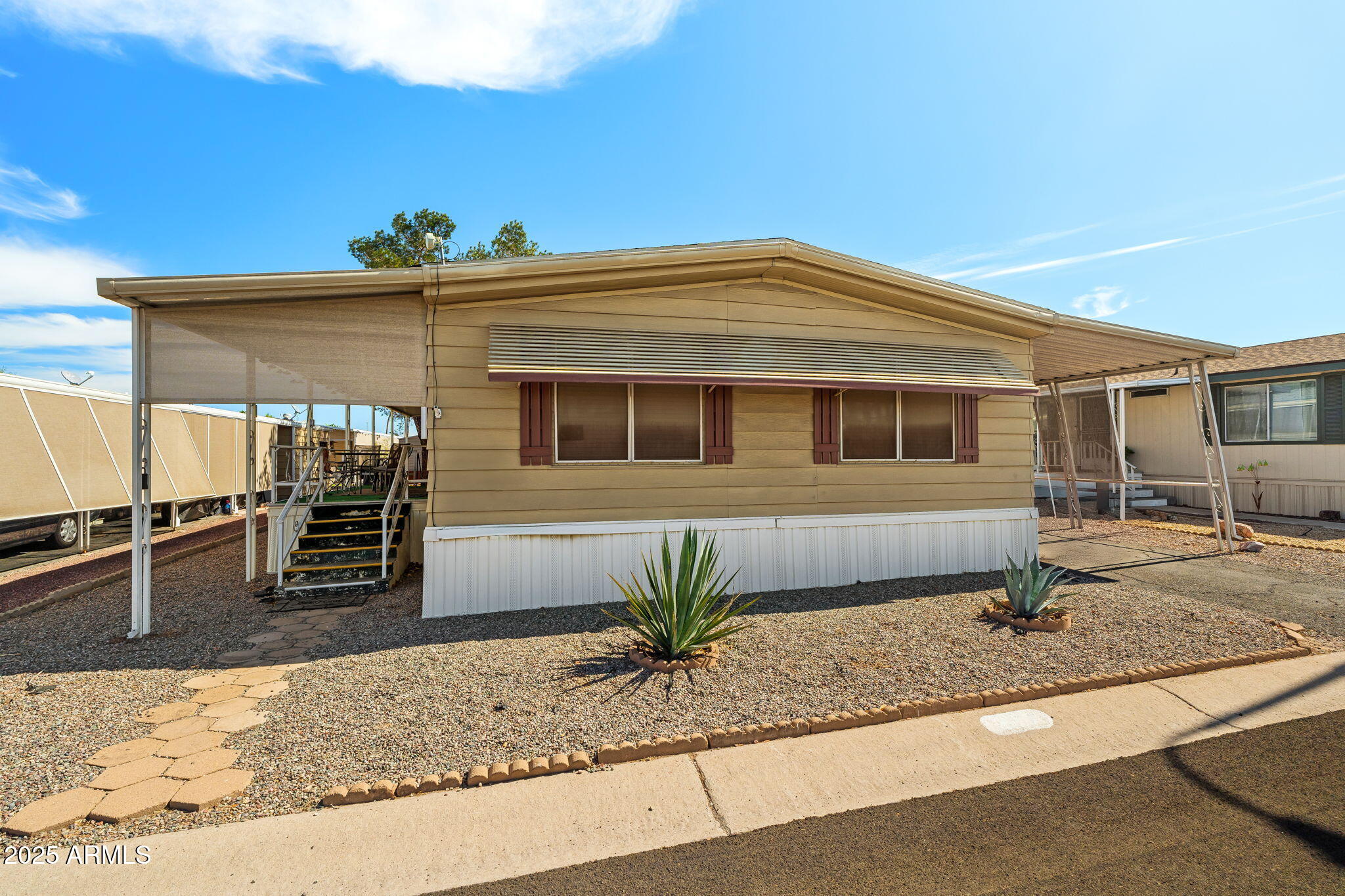 2609 W Southern Avenue 279