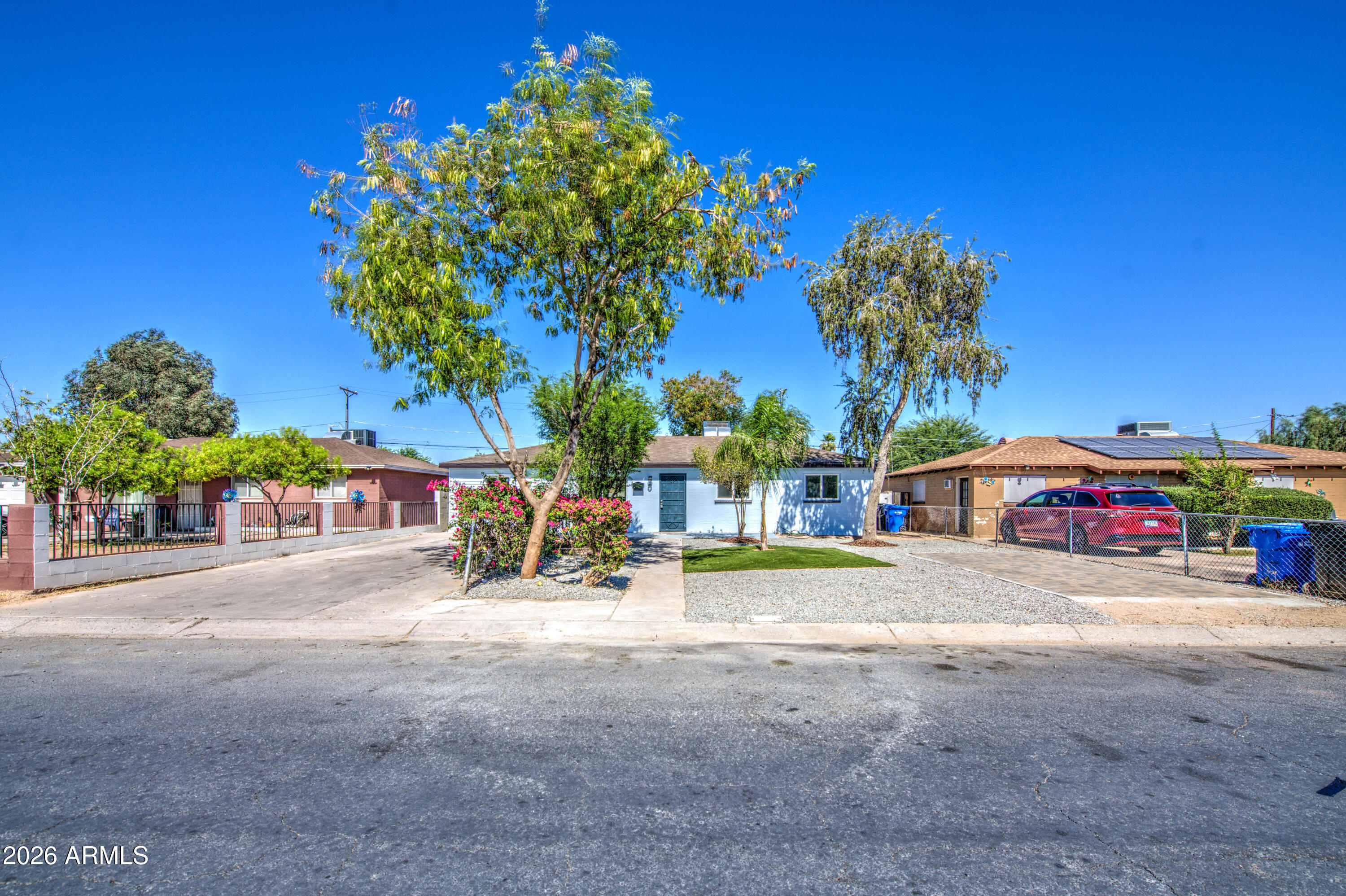 4129 N 49th Drive