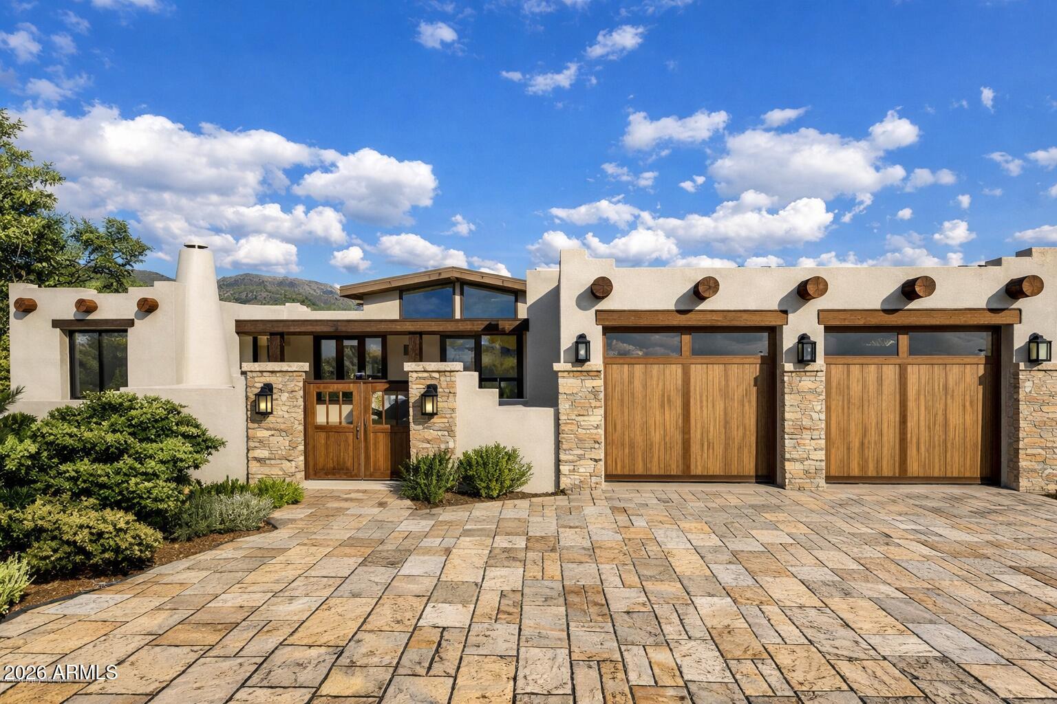 400 ACACIA Drive 85