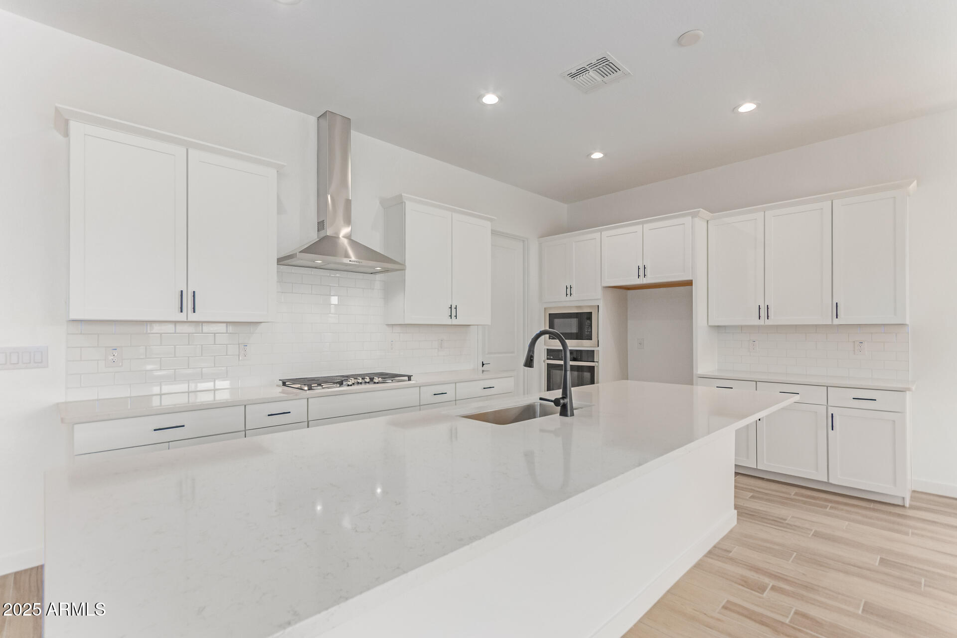 15821 W BRONCO Trail