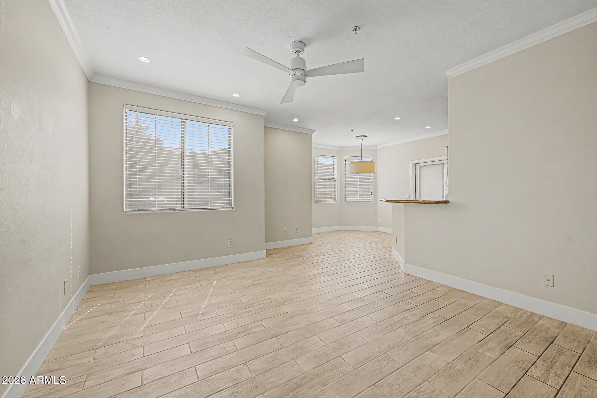 1941 S PIERPONT Drive 1084