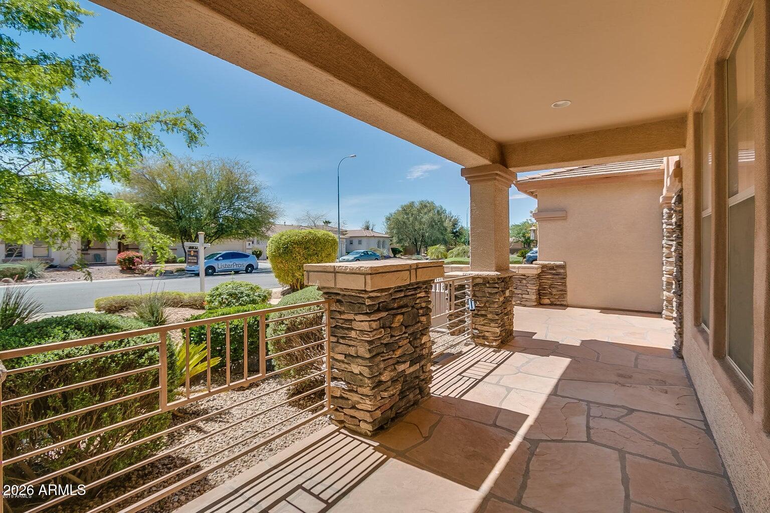 2892 E BEECHNUT Place