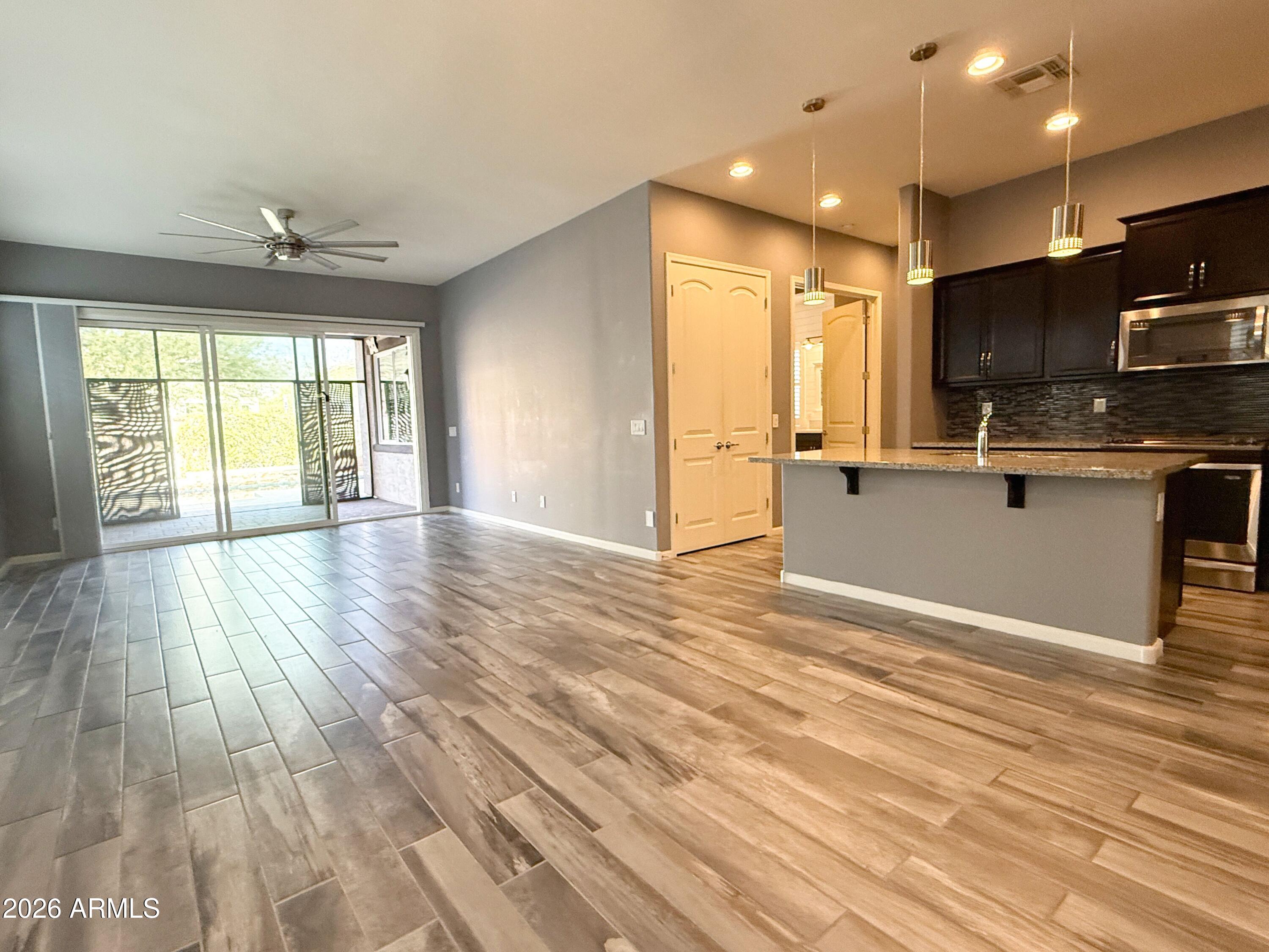 20618 W Edgemont Avenue