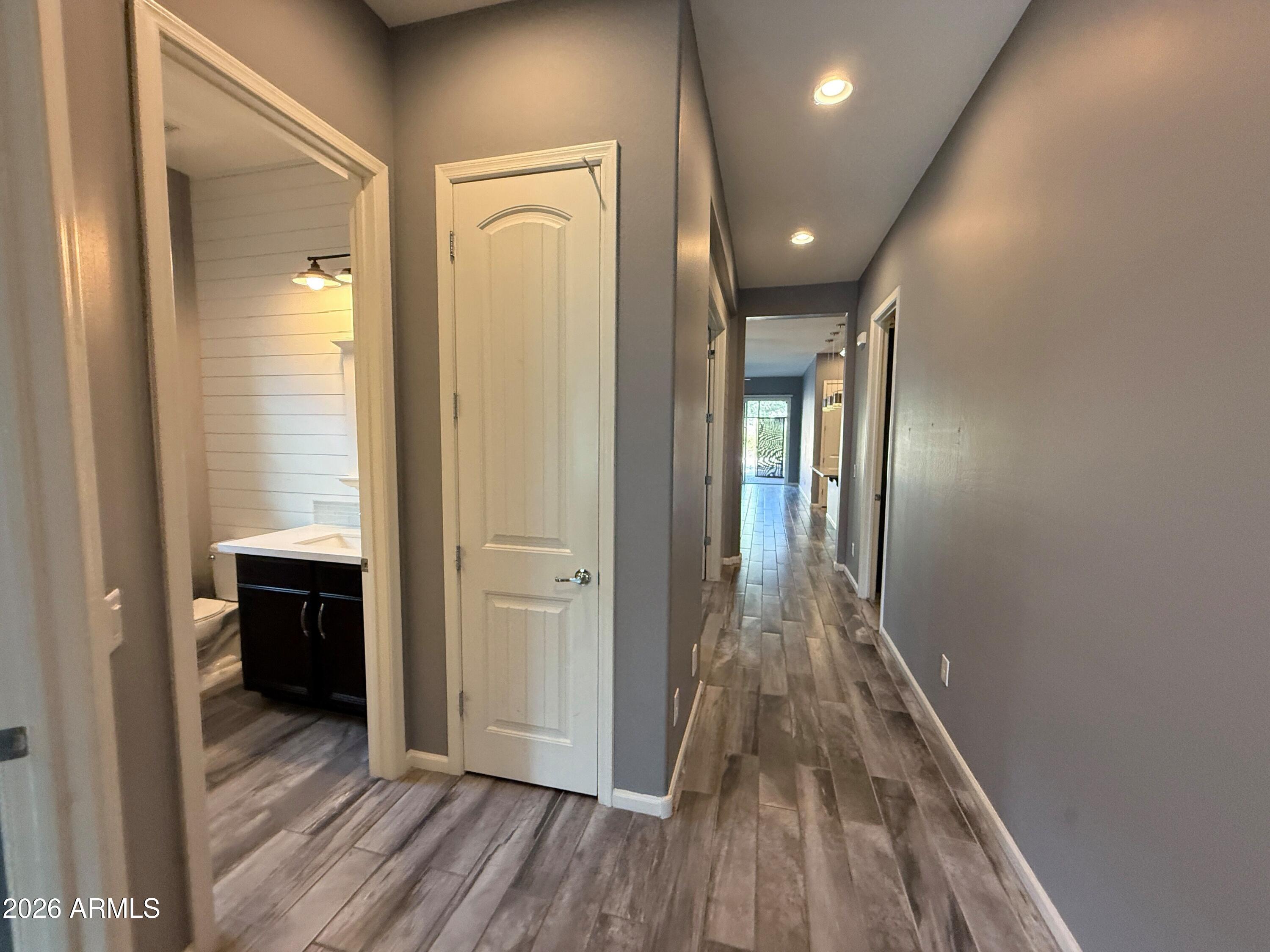 20618 W Edgemont Avenue