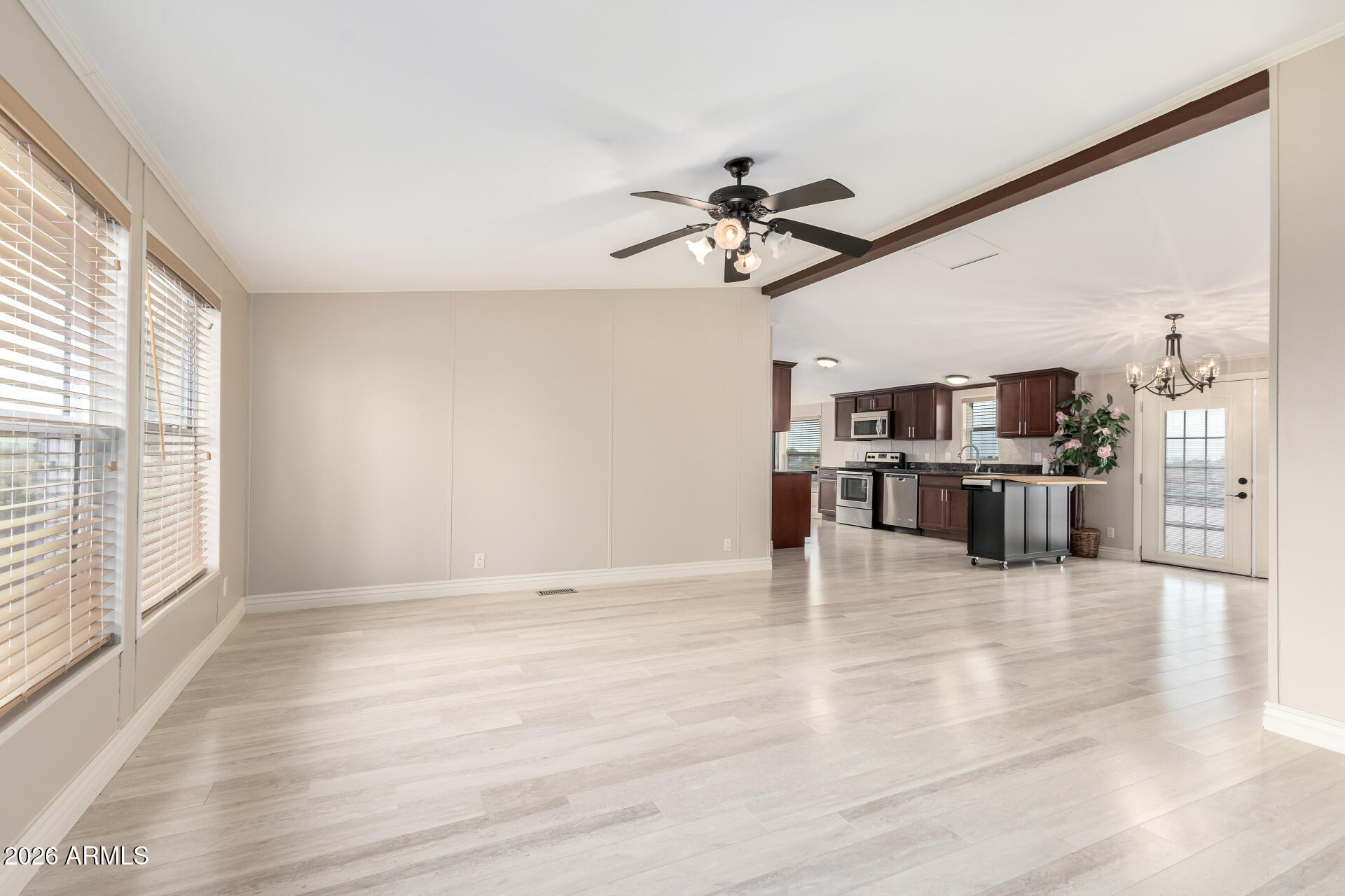 33606 W DURANGO Street