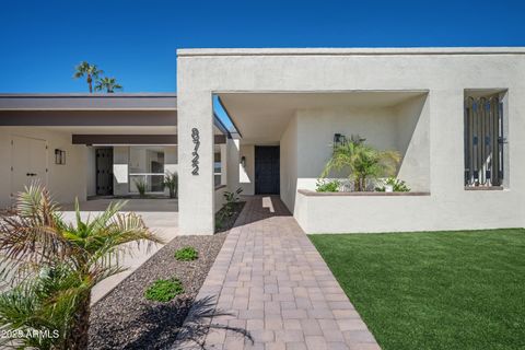 Photo of 8722 E Devonshire Avenue, Scottsdale, AZ 85251 (MLS # 6887585)