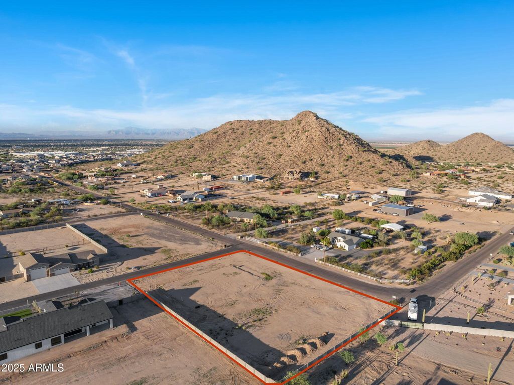 Photo of 1945 W Lincoln Court #368, Queen Creek, AZ 85144 (MLS # 6921674)