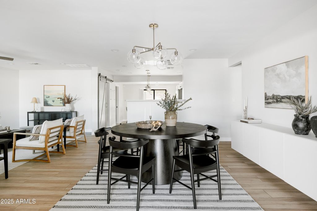 Photo of 2043 E Clarendon Avenue, Phoenix, AZ 85016 (MLS # 6937330)