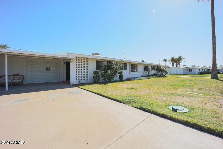 10307 W OAKMONT Drive