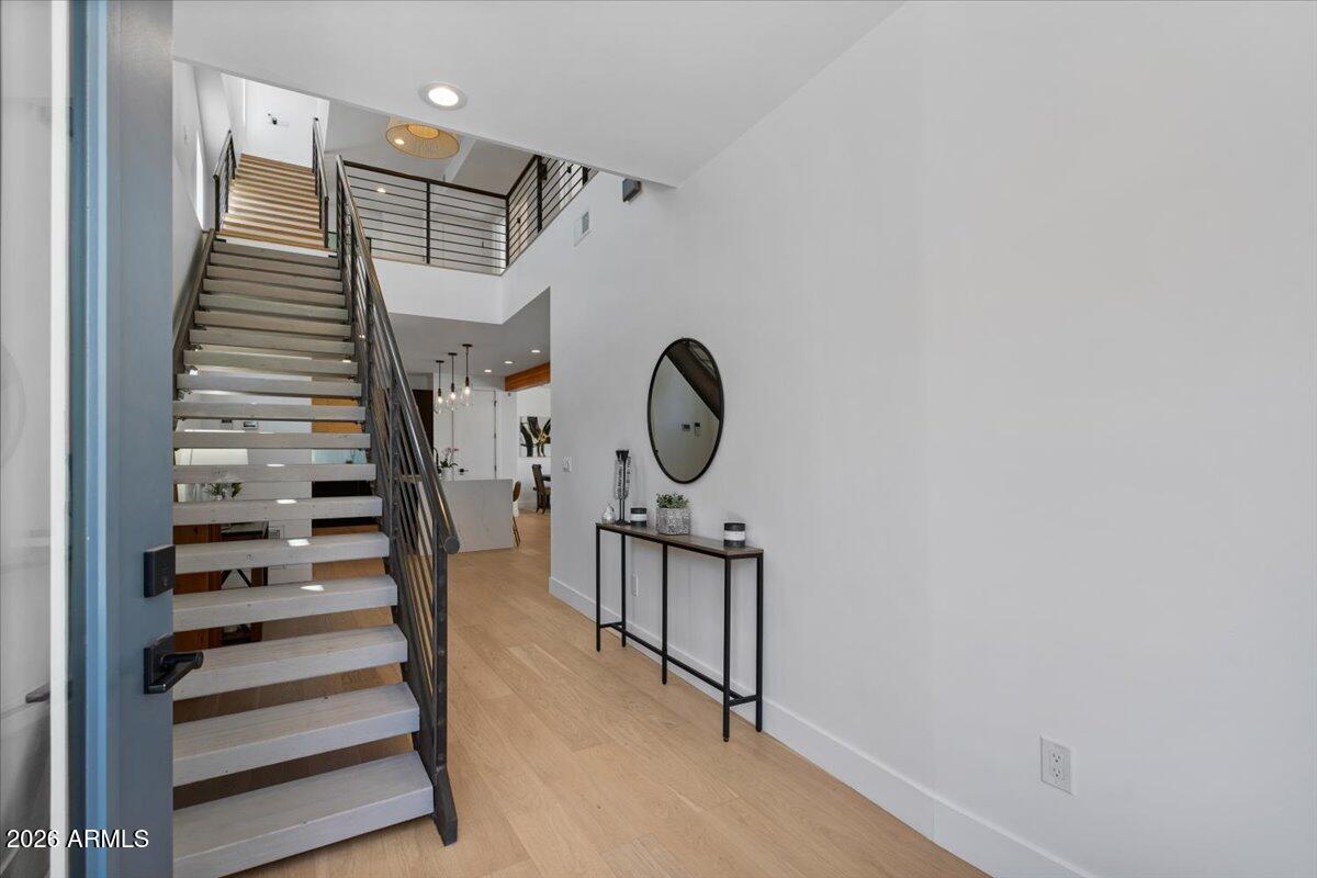 230 W Monterosa Street