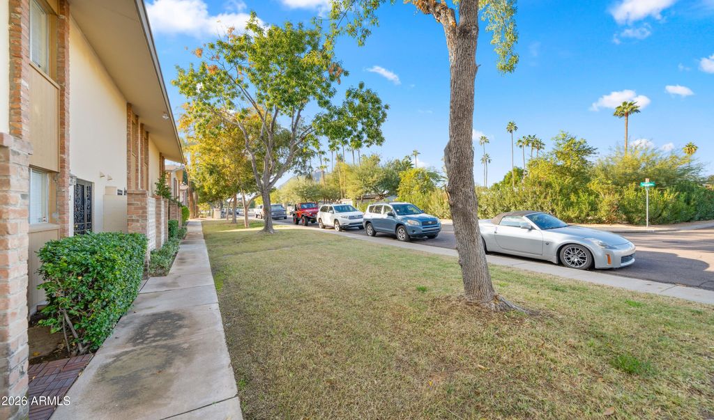 Photo of 4701 N 68th Street #213, Scottsdale, AZ 85251 (MLS # 7001027)