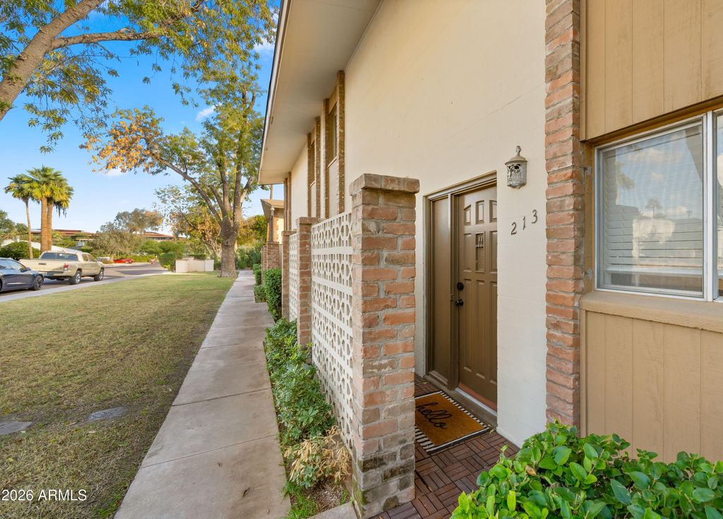 Photo of 4701 N 68th Street #213, Scottsdale, AZ 85251 (MLS # 7001027)