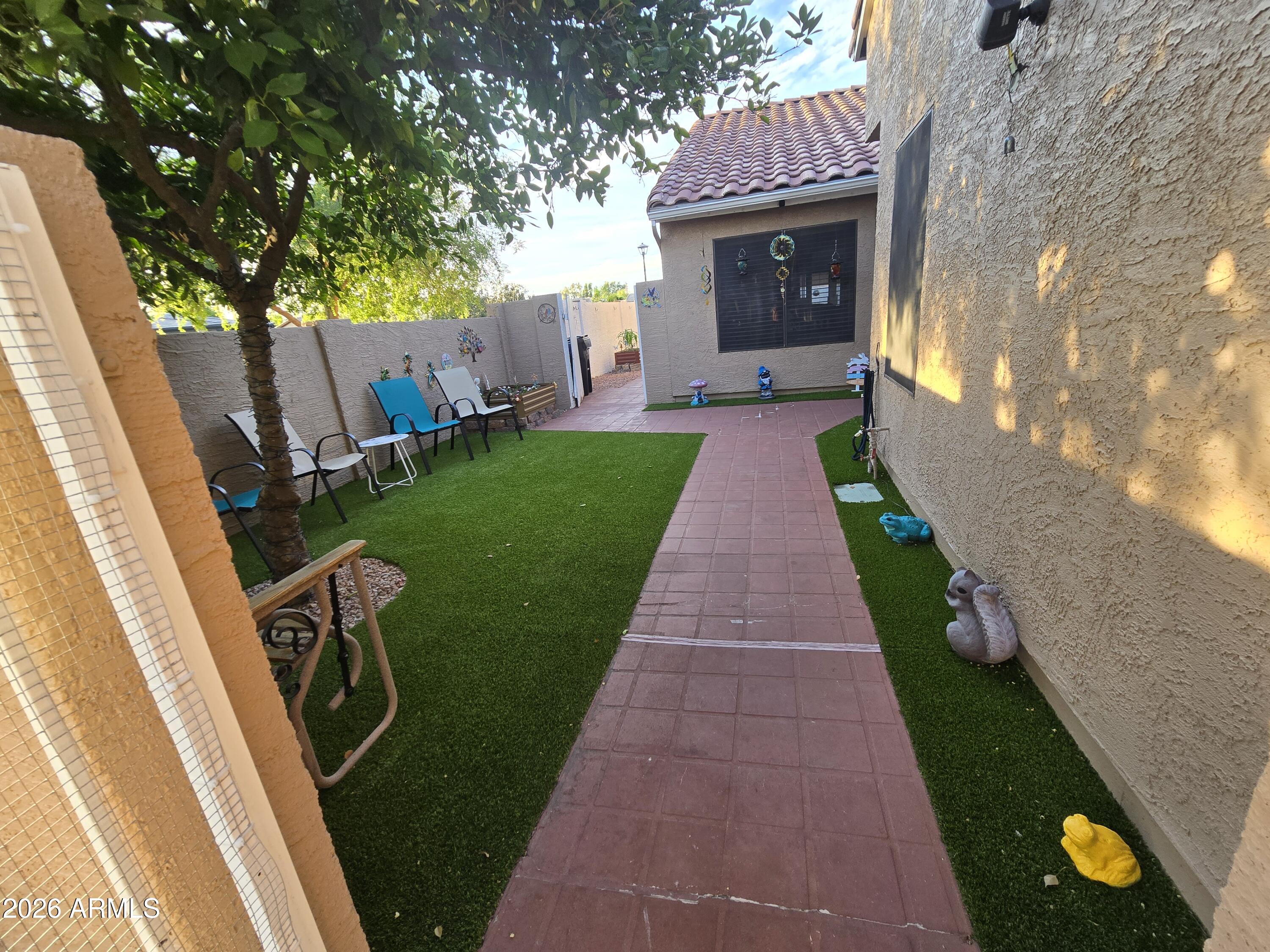 3510 E HAMPTON Avenue 44