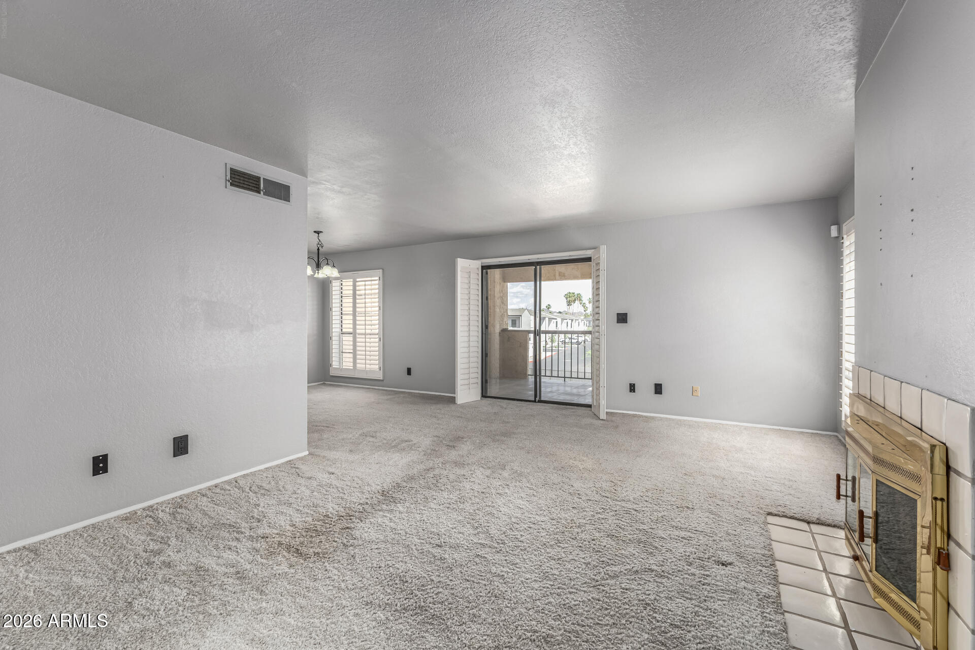 8231 N 21ST Drive E208