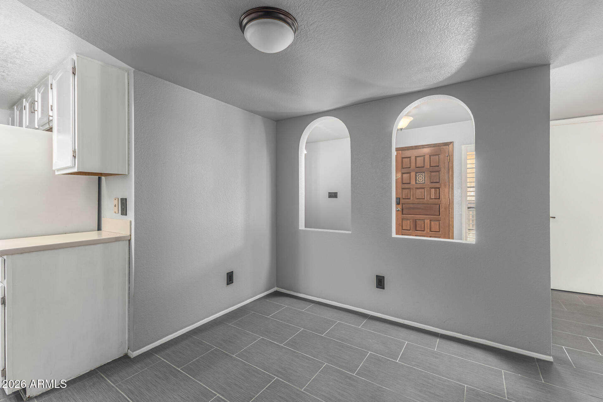 8231 N 21ST Drive E208