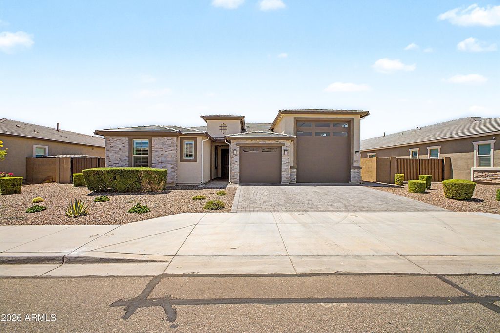 Photo of 12727 W Sierra Vista Drive, Glendale, AZ 85307 (MLS # 7039866)