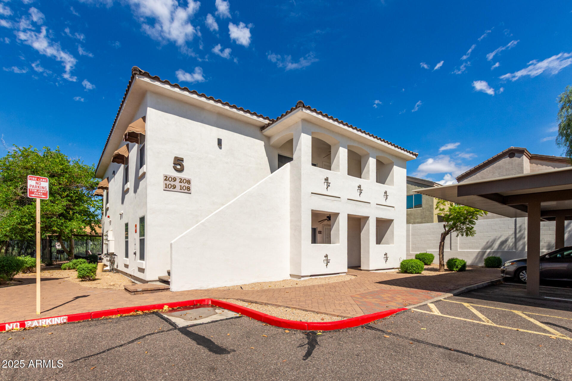 2950 W LOUISE Drive 108