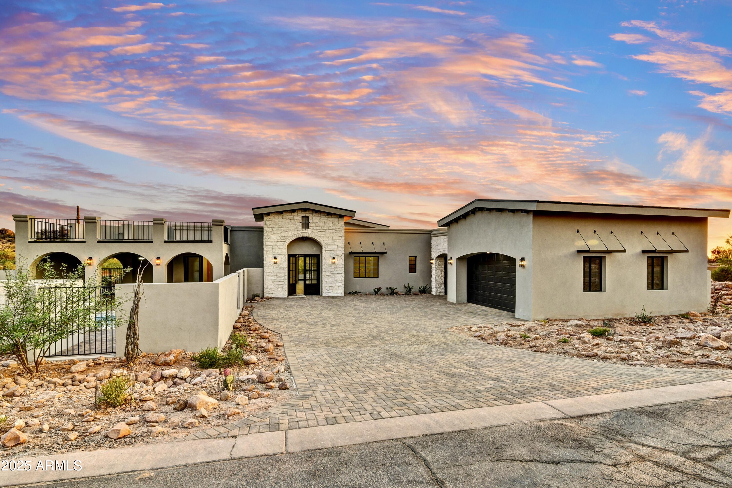 9431 E SUPERSTITION MOUNTAIN Drive