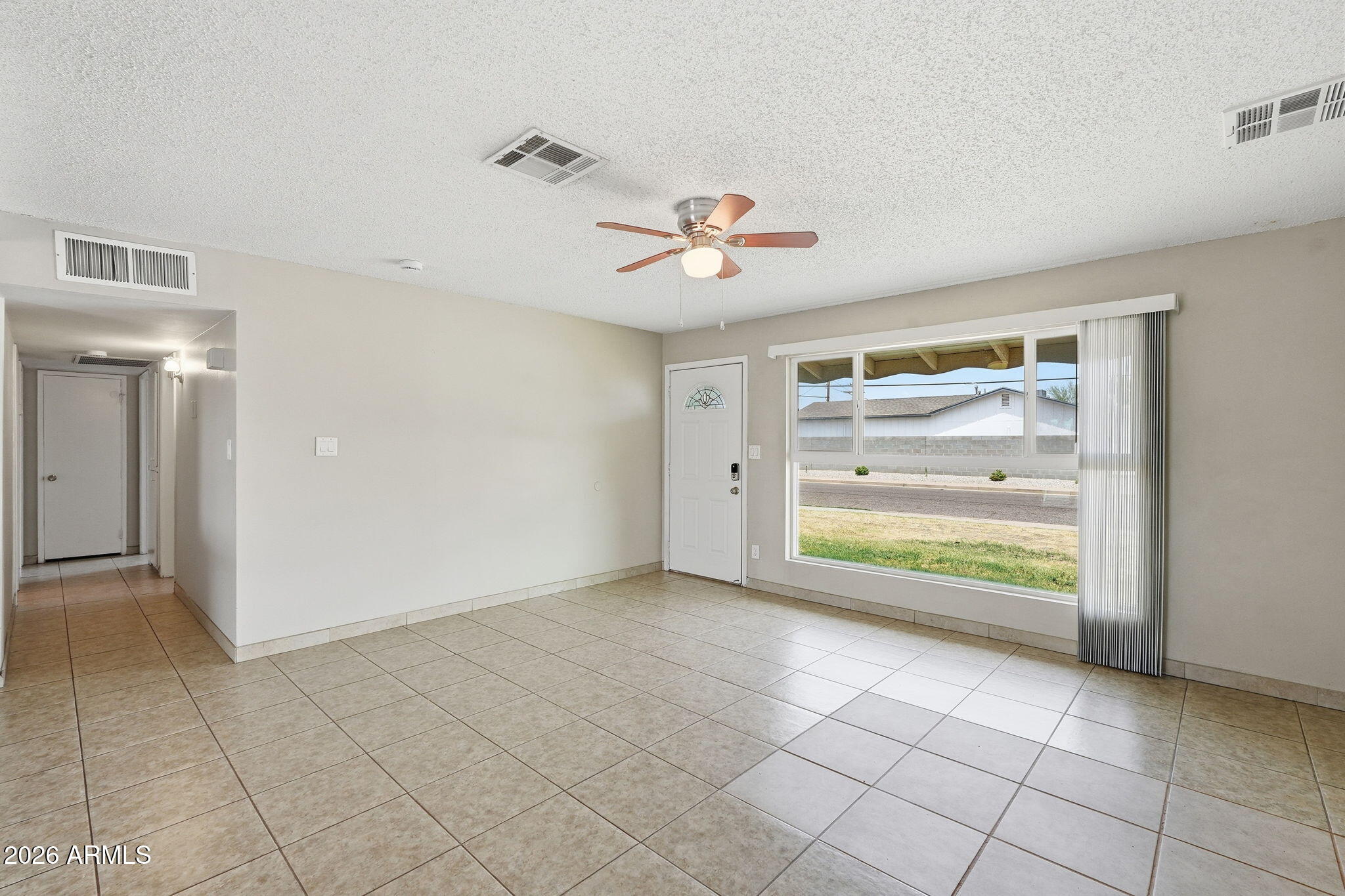 3731 W MYRTLE Avenue