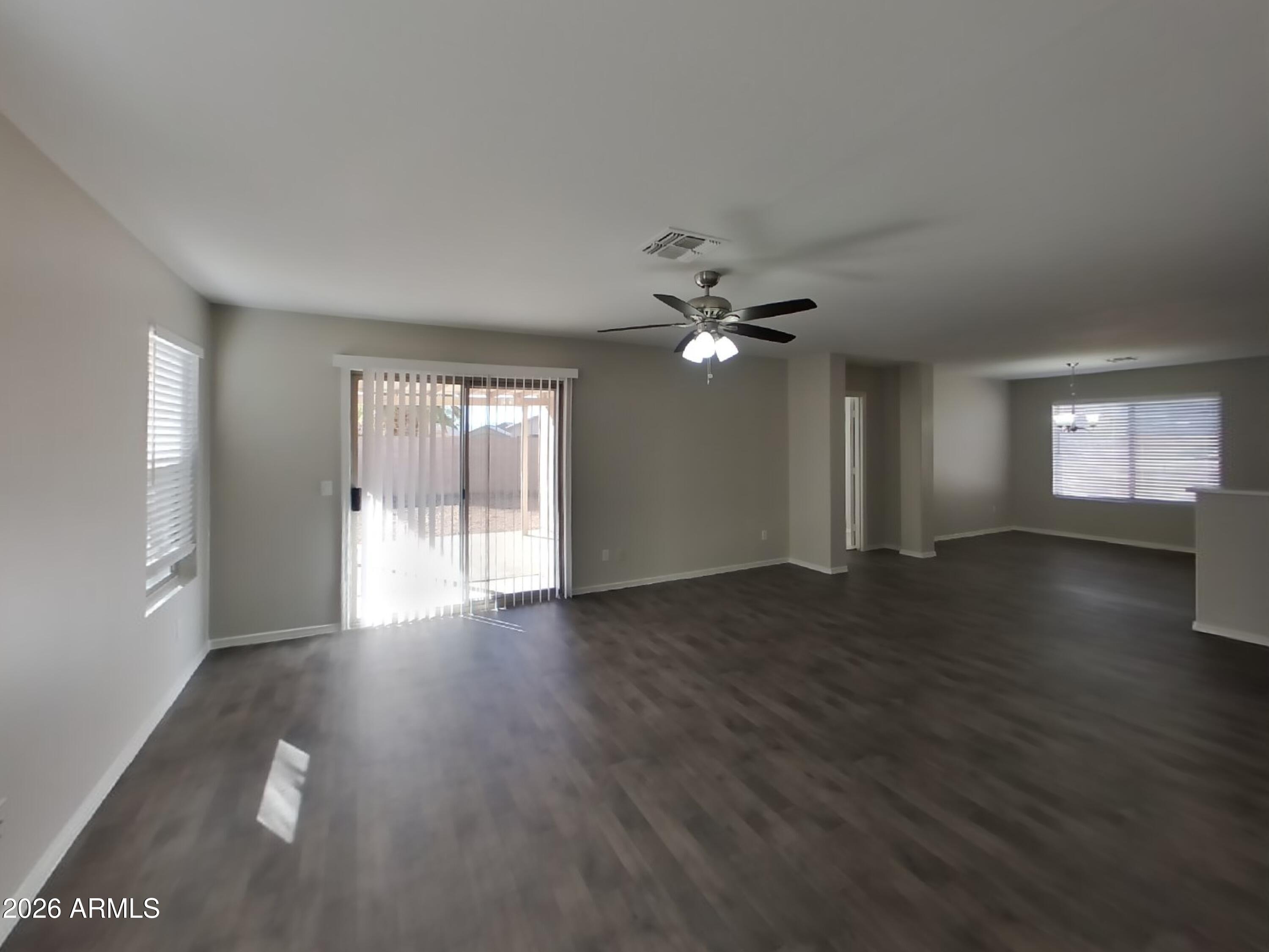 11445 W CAMBRIDGE Avenue