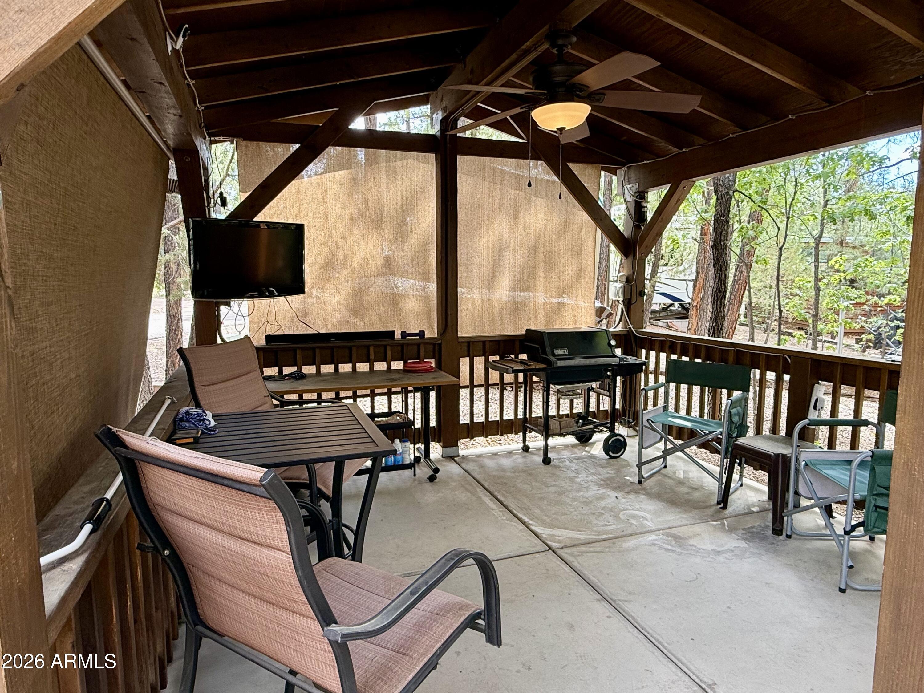 WHITE MOUNTAIN VACATION VILLAGE UNIT 2 - Residential