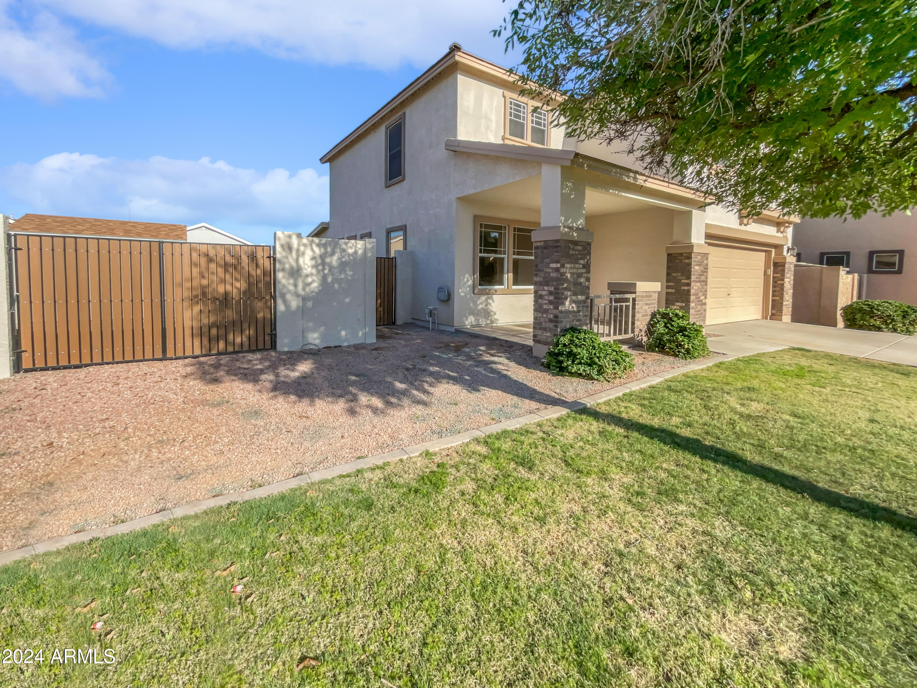 2845 S BENTON Circle