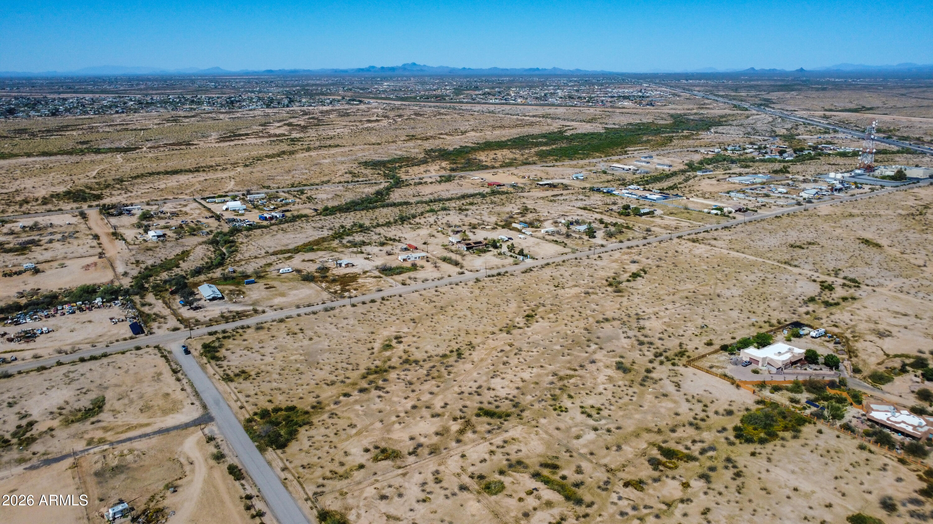 19300 W ROADRUNNER Road -