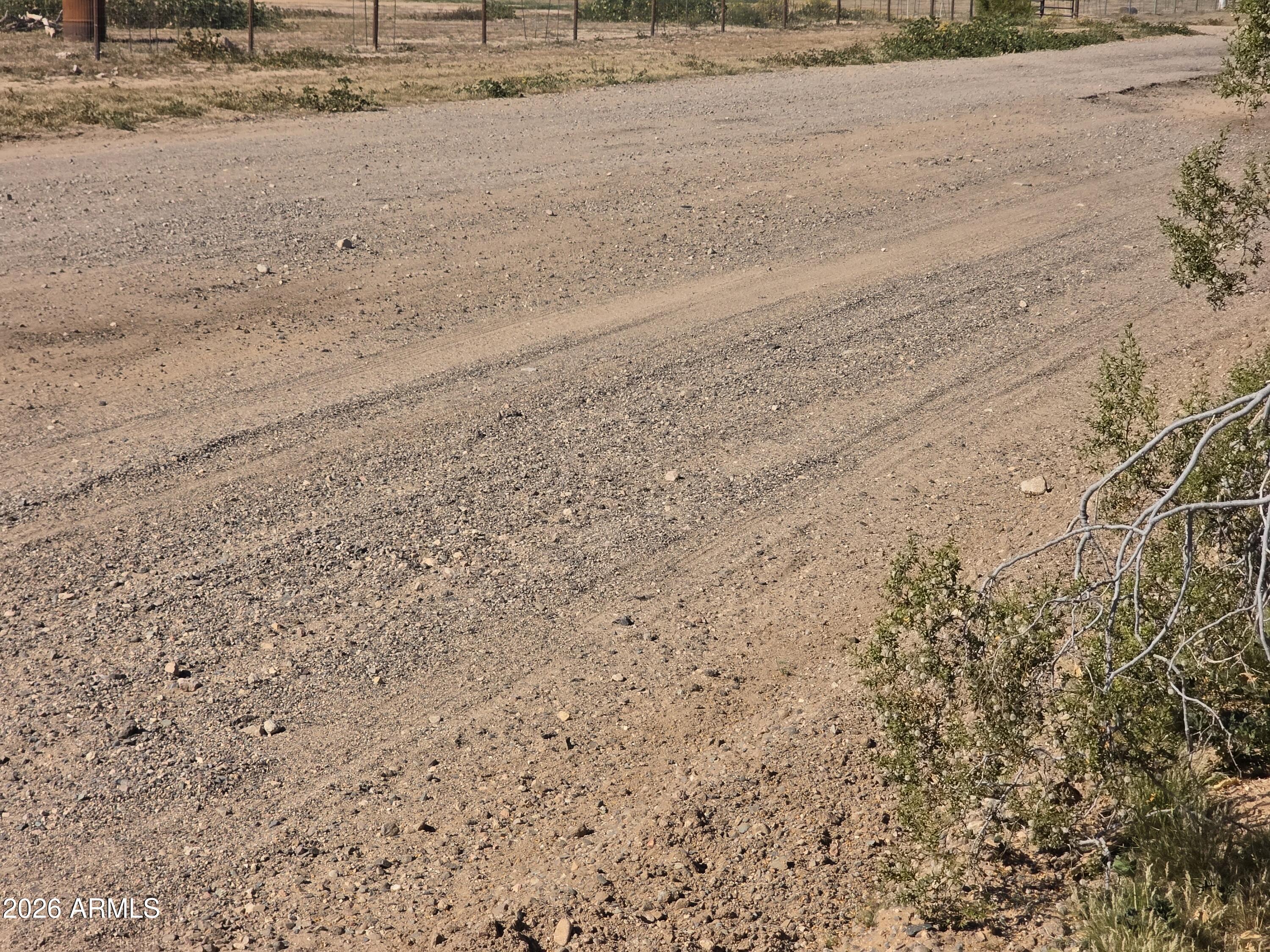 NONE - Land