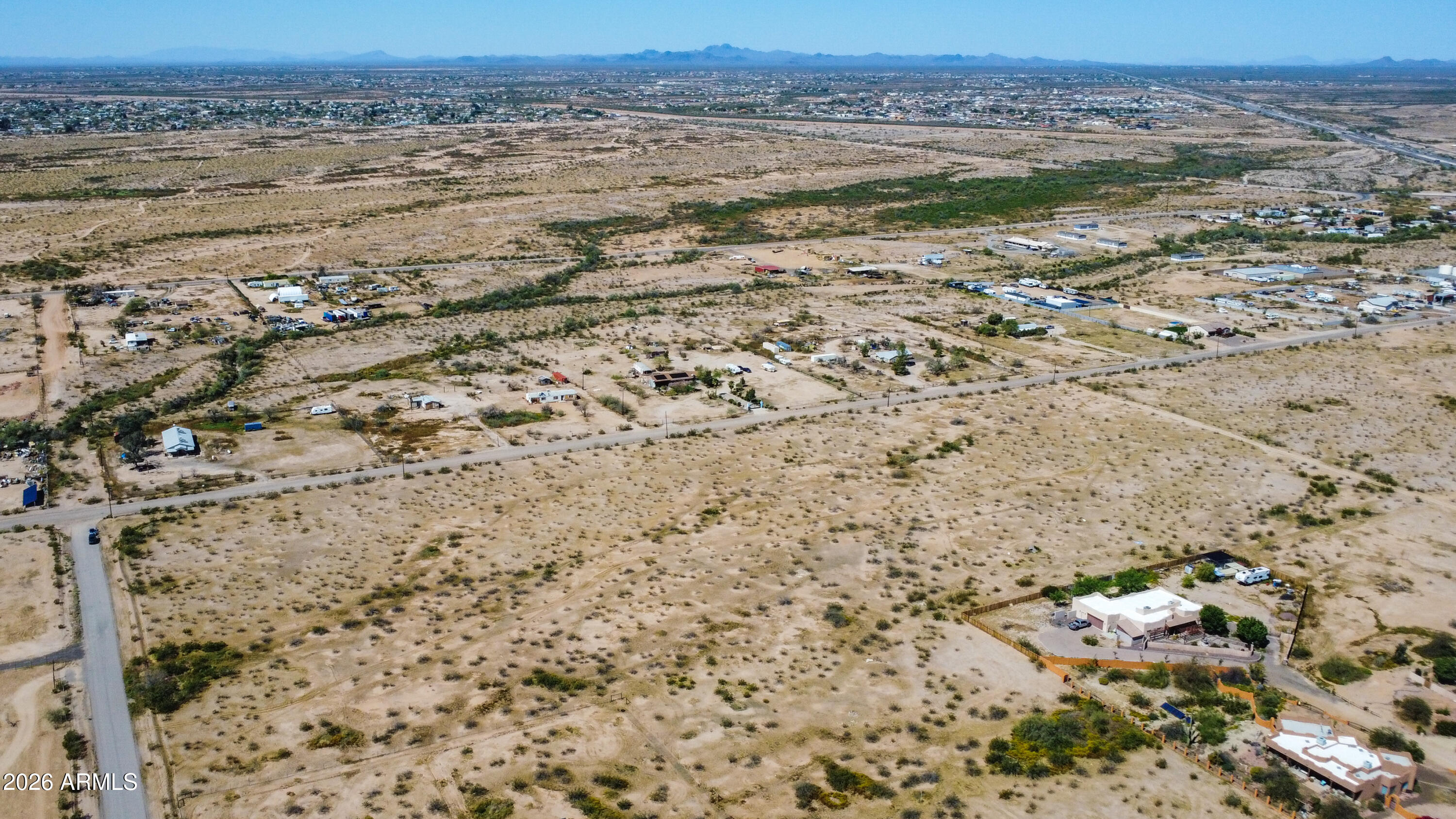 19300 W ROADRUNNER Road -