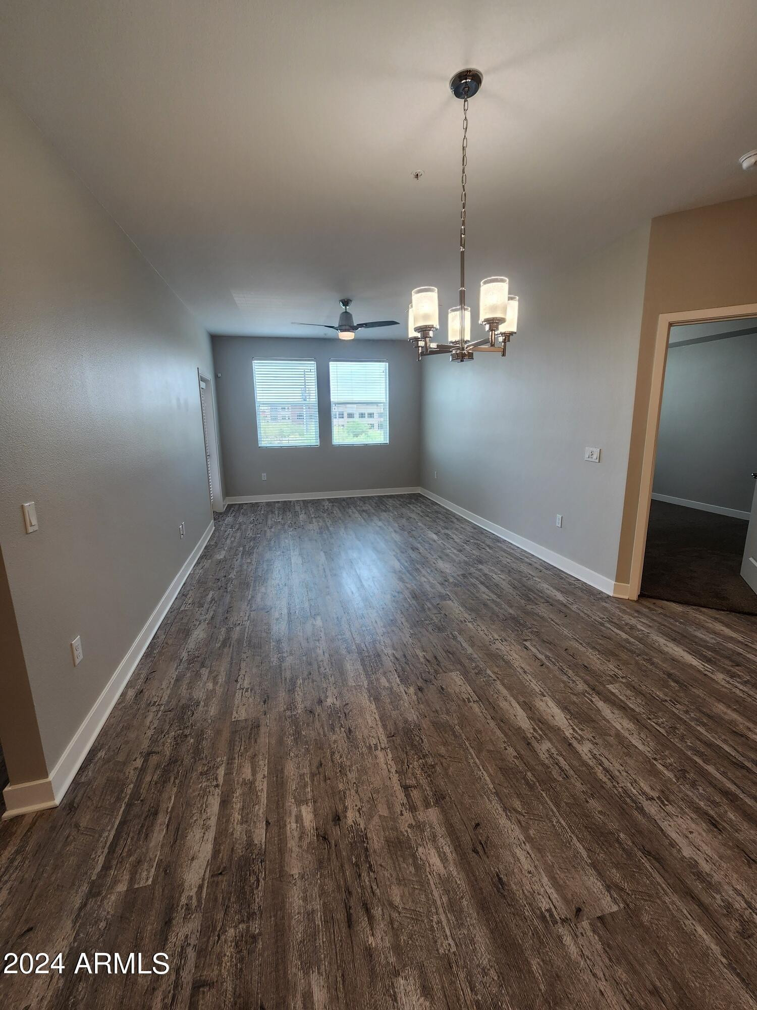 5550 E Deer Valley Drive 2M