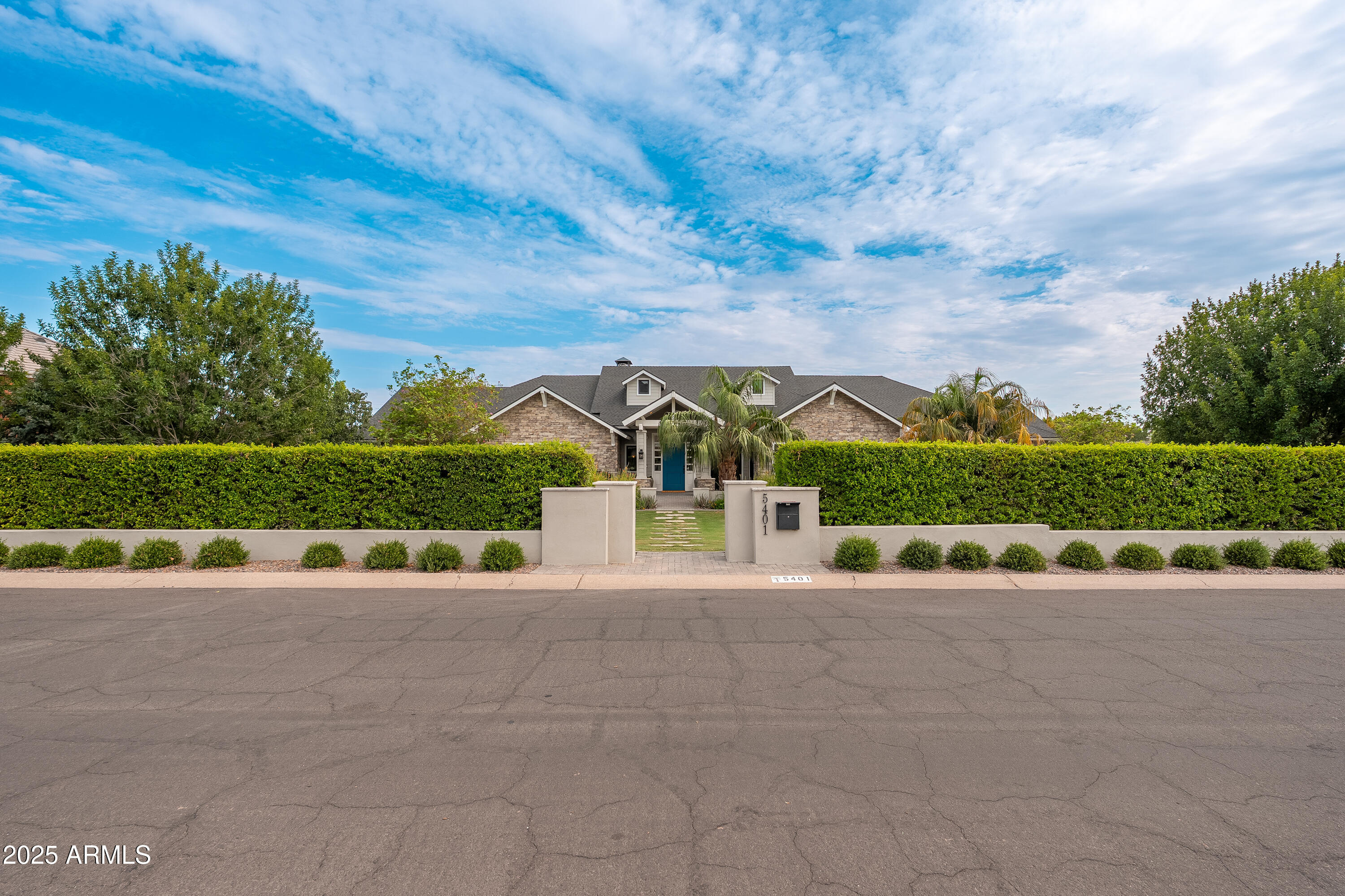 5401 E CALLE DEL MEDIO --