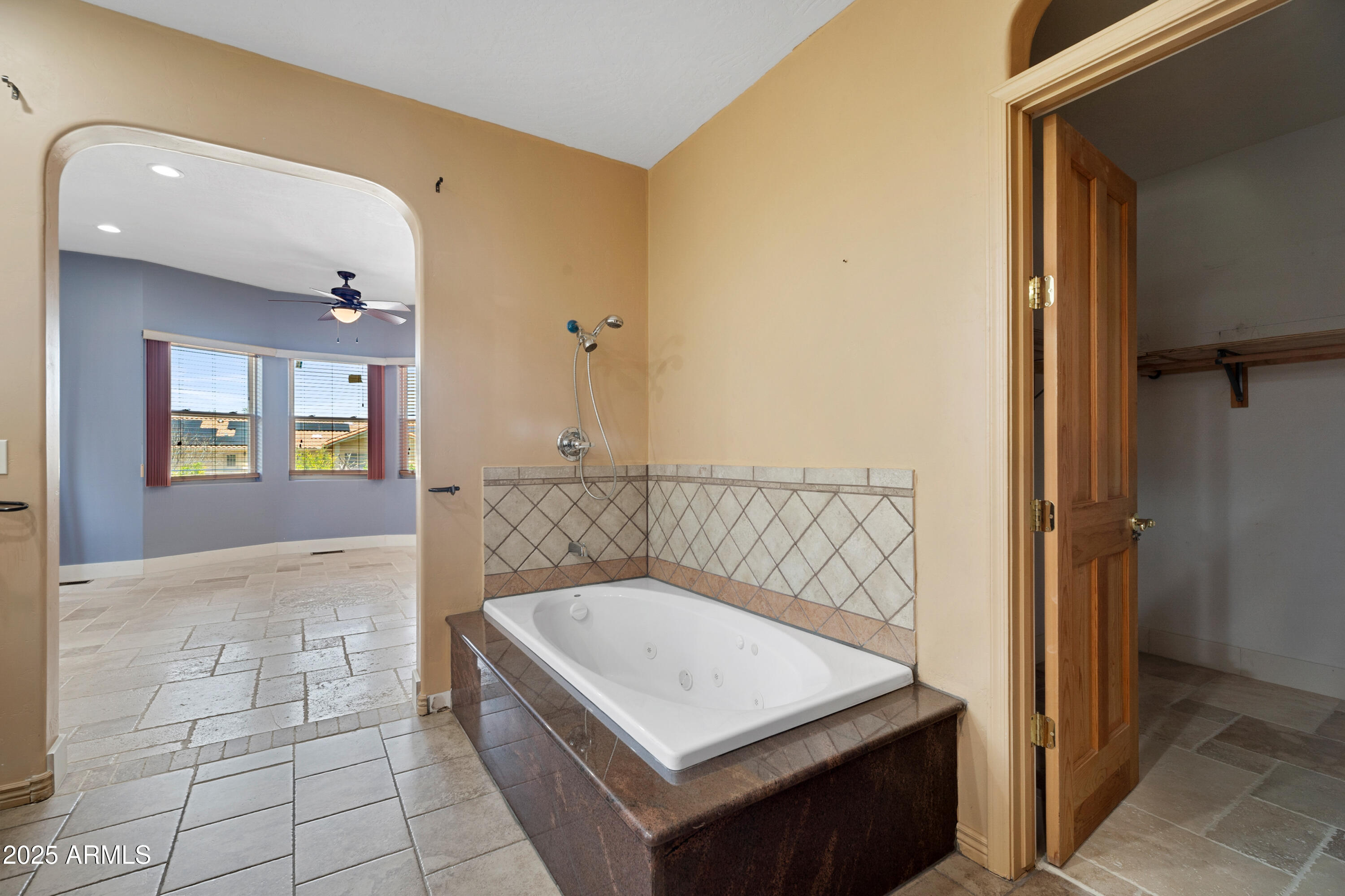 COUNTRY ESTATES UNIT 3 - Residential